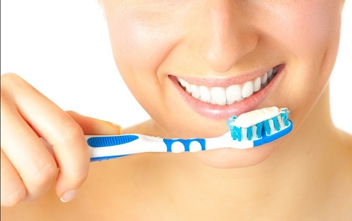 Cách chăm sóc răng sau khi bọc răng sứ 3 Cách chăm sóc răng sau khi bọc răng sứ 3