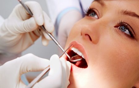 Trồng răng sứ vĩnh viễn giá bao nhiêu là hợp lý? 1 Trồng răng sứ vĩnh viễn giá bao nhiêu là hợp lý? 1
