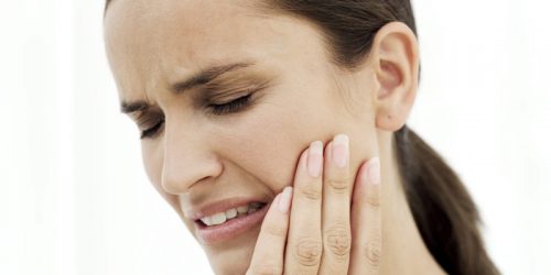 Bị mọc răng khôn phải làm sao đây? 1 Bị mọc răng khôn phải làm sao đây? 1