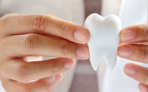 Bị mọc răng khôn phải làm sao đây? 2 Bị mọc răng khôn phải làm sao đây? 2